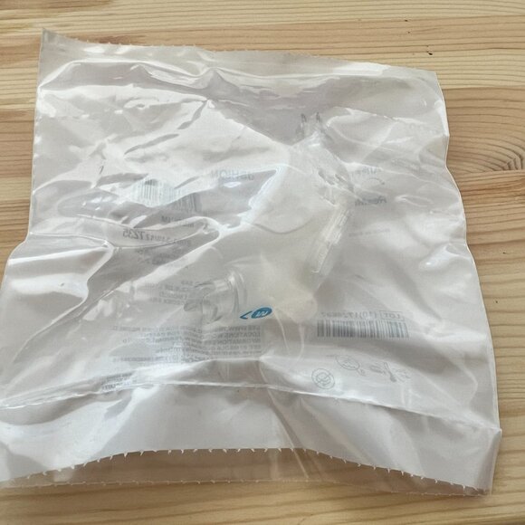 ResMed Airfit N301 Medium Cushion - Picture 2 of 2